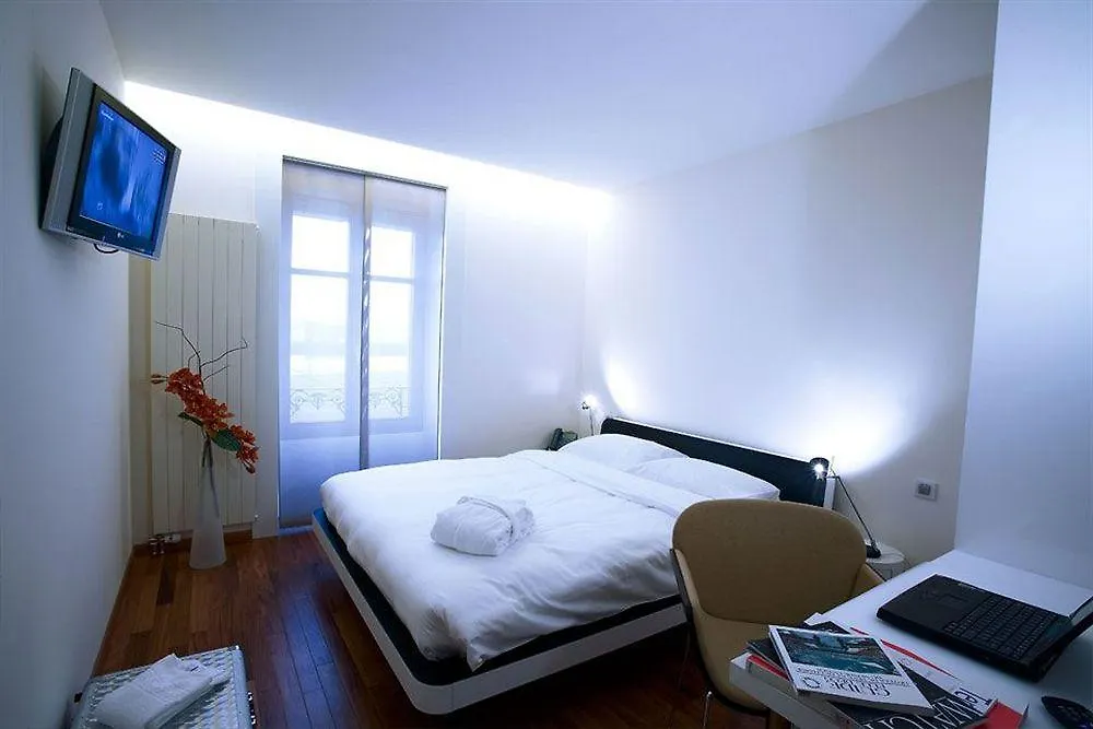 La Cour Des Augustins Boutique Gallery Design Hotel Γενεύη 4*,