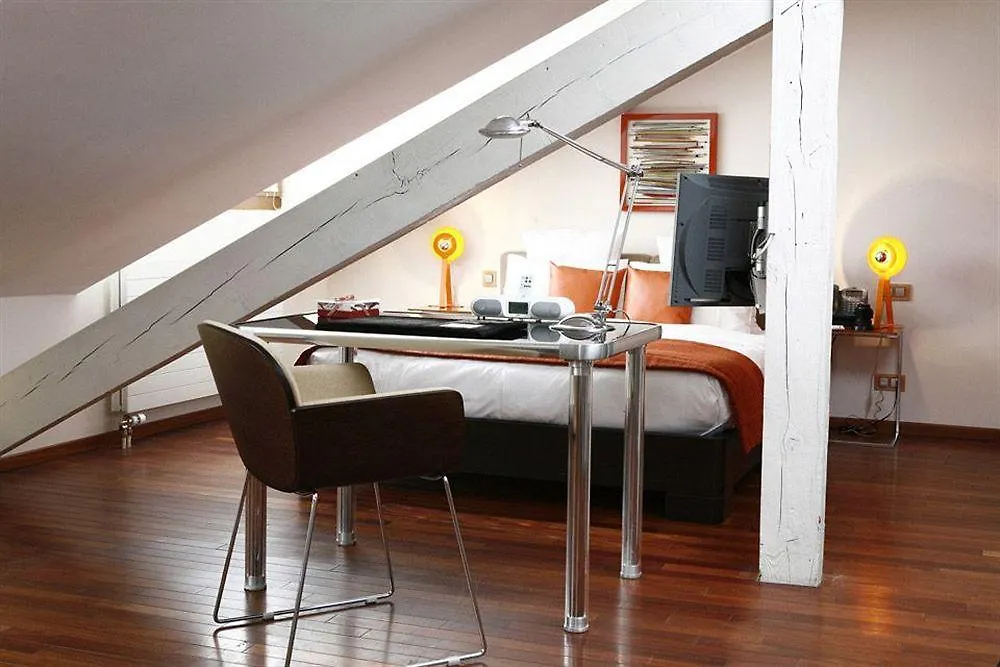 La Cour Des Augustins Boutique Gallery Design Hotel Γενεύη