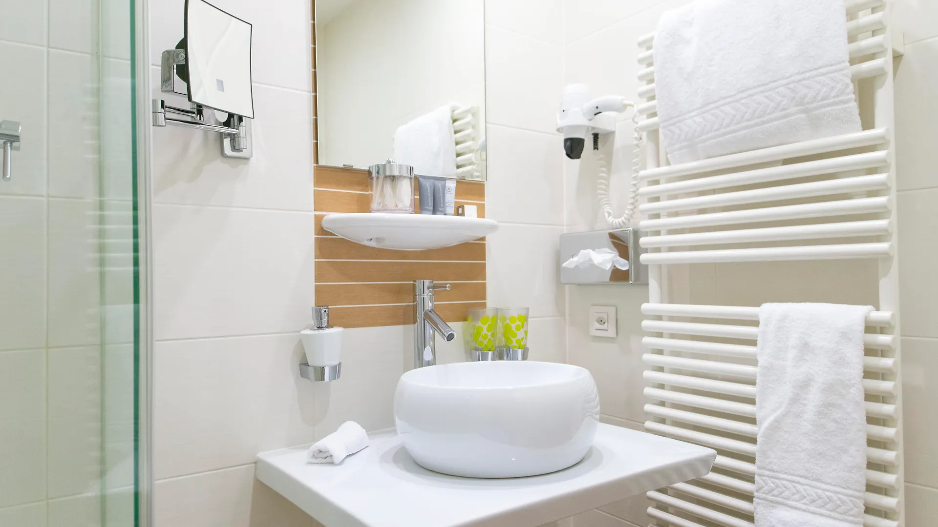 La Cour Des Augustins Boutique Gallery Design Hotel Γενεύη 4*,