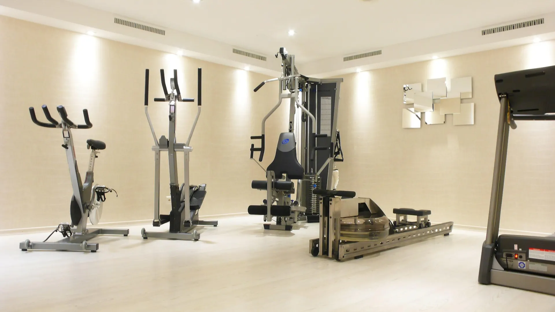 La Cour Des Augustins Boutique Gallery Design Hotel Γενεύη 4*,